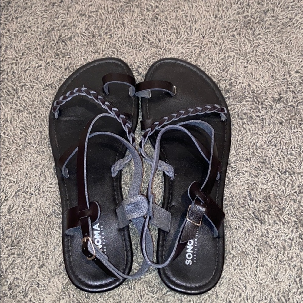 Black sandals